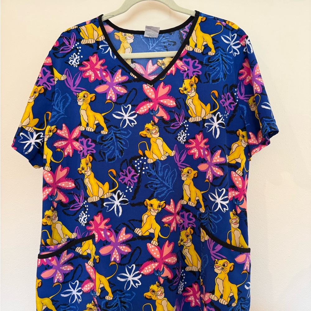 Disney Tooniforms scrub top lion king